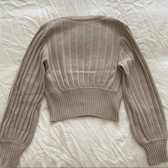 Aritzia Wilfred plunge front cardigan in Herring - Picture 4 of 5